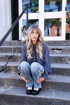 Estella Kirk Talks about her New EP “Growing Pains”