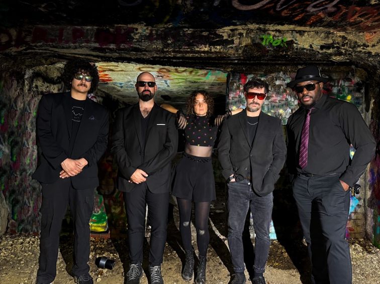 Frida and The Mann: Cleveland’s Breakout Alt-Pop Rock Band on New ...